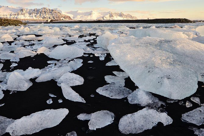 Glacier Lagoon & Fjaðrárgjúfur Canyon Group Tour from Reykjavik - Price and Value