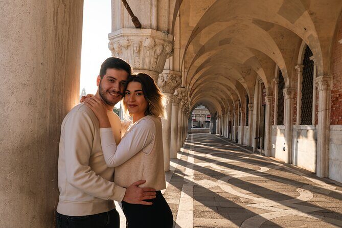 Glam photoshoot in hidden Venice! (up to 4) - A Close Look at the Glam Photoshoot in Hidden Venice