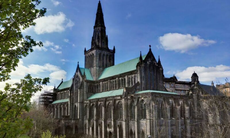 Glasgow and Scottish Lakes Tour in Italian - Discover Scotland’s Highlights with a Guided Tour in Italian