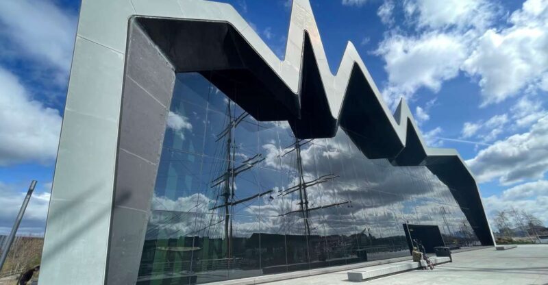 Glasgow in a Day: Private Sightseeing Tour from Edinburgh - Glasgow Green and the People’s Palace