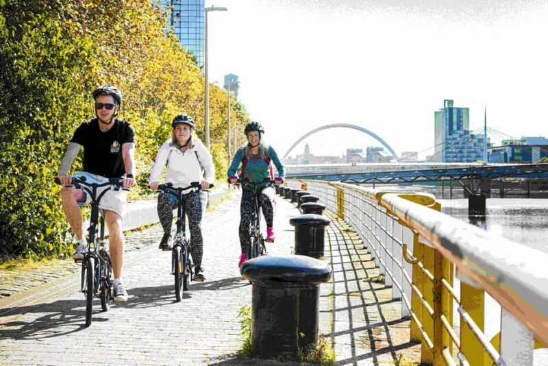 Glasgow - Private Bike Tour - A Closer Look at the Glasgow Private Bike Tour