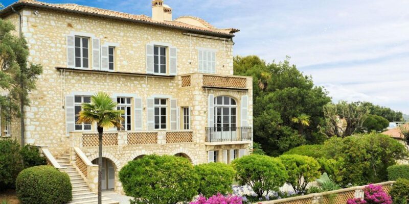 Glass Blowers, Art Galleries and Medieval Villages - The Tour Breakdown: What to Expect