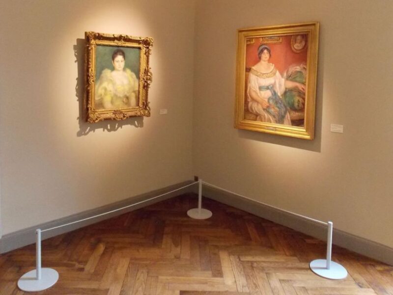 Glass Blowers, Art Galleries and Medieval Villages - Potential Drawbacks