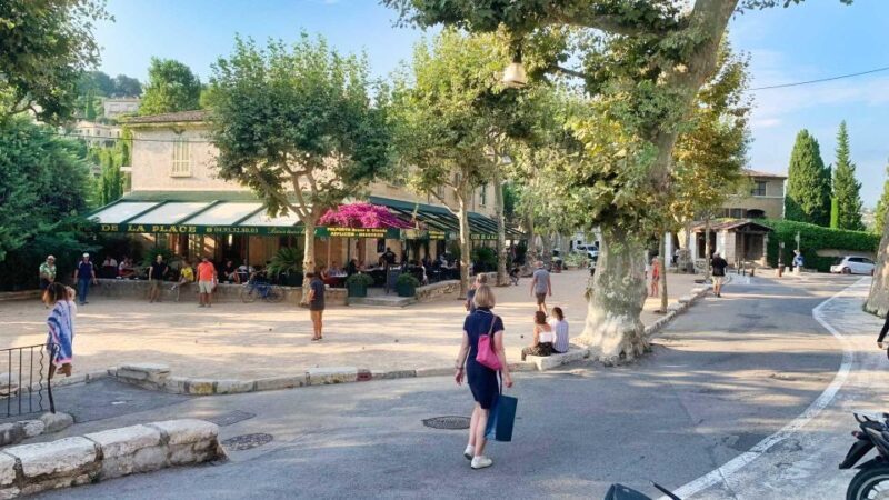 Glass Blowers, Art Galleries and Medieval Villages - Who Is This Tour Best Suited For?