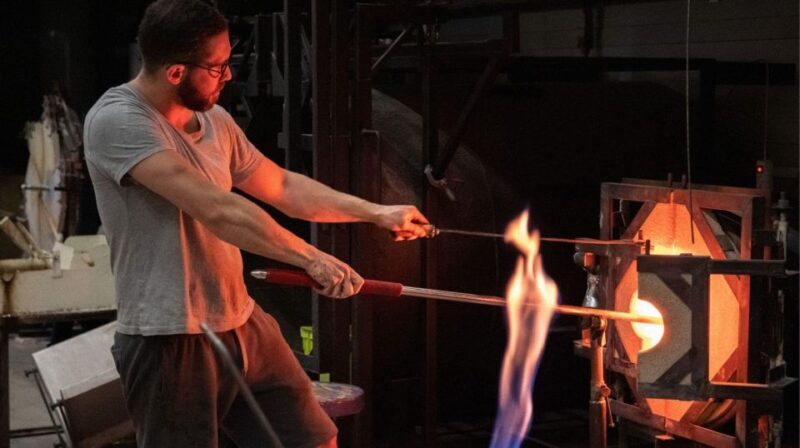 Glass Blowers, Art Galleries and Medieval Villages - FAQ