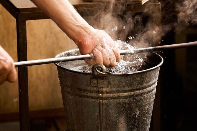 Glass Factory with Exclusive Boat and Private Guide - FAQs