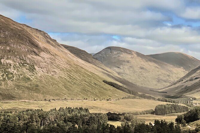 Glenfinnan Viaduct Glencoe and Fort William Tour from Edinburgh - The Final Stops: Callander, The Kelpies, and The Wallace Monument