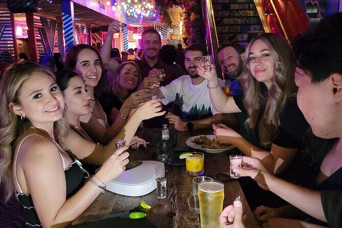 Glitz Glamor and Gangsters Hell's Kitchen Bar Tour NYC - Walking Through Hell’s Kitchen: What to Expect