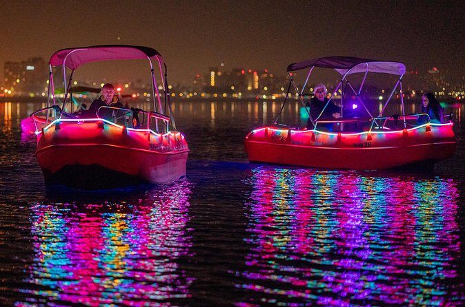 Glow Electric Boat night date experience in San Diego Bay - Who Is This Experience Best For?