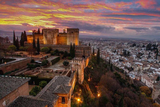Going to Alhambra? 3 hrs Private Tour! Skip the long lines to visit the Alhambra - What Do the Reviews Say?