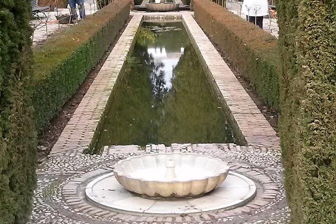 Going to Alhambra? 3 hrs Private Tour! Skip the long lines to visit the Alhambra - The Sum Up