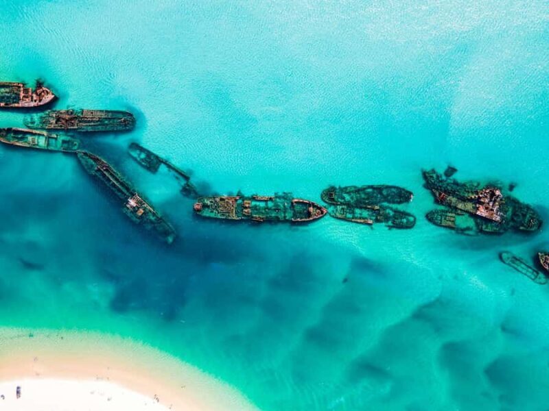 Gold Coast: Moreton Island Day Trip Kayak & Sandboarding - Key Points