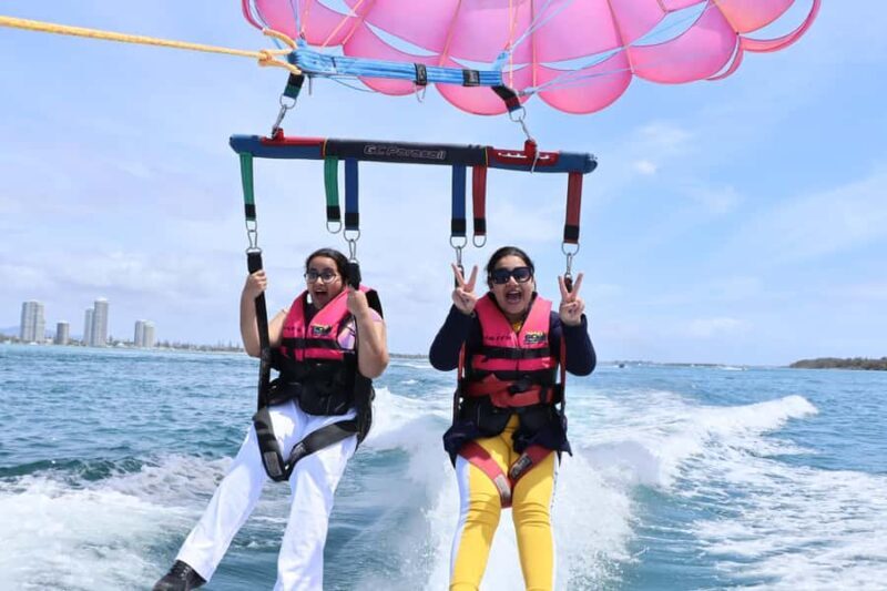 Gold Coast: Parasailing in Surfers Paradise with Free Photos - Pricing and Value