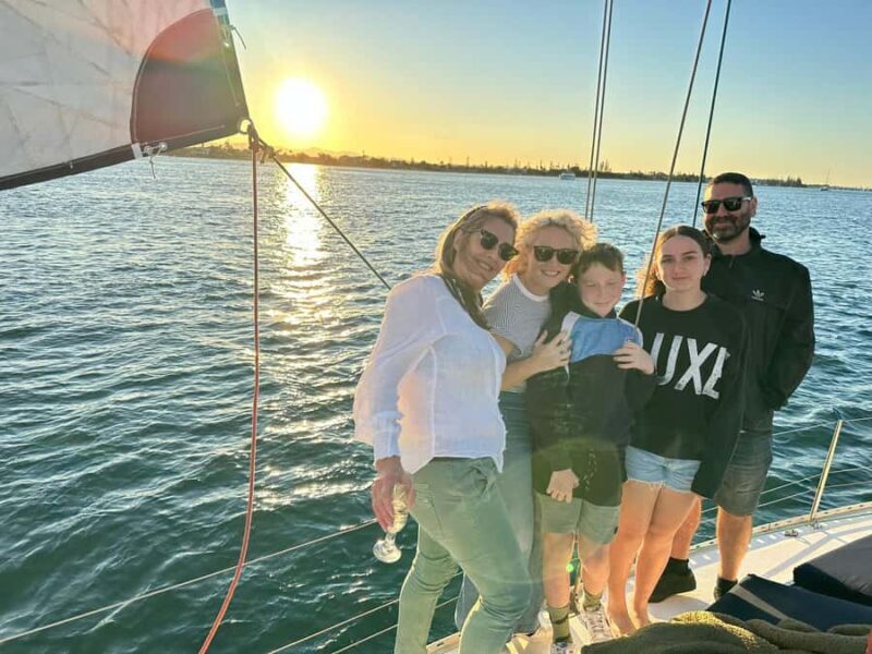 Gold Coast: Sunset Sailing Cruise incl food & drinks - The Food & Drinks: What’s Included