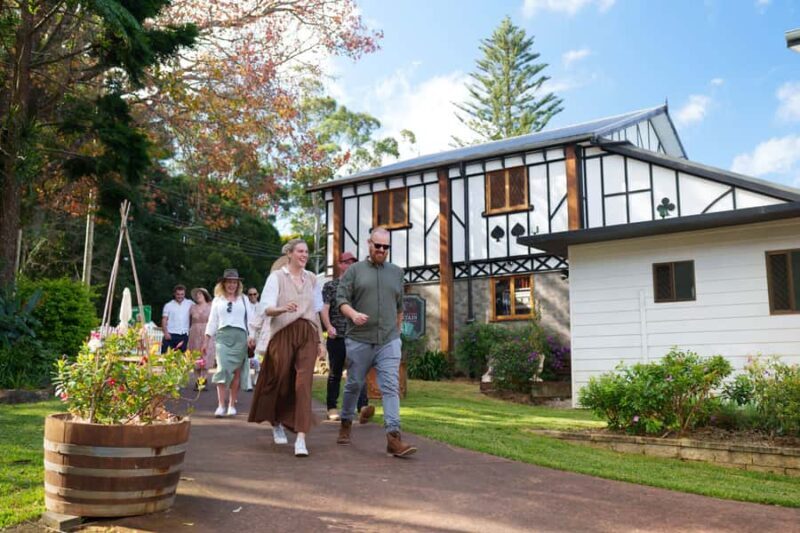 Gold Coast: Tamborine Mountain Wine Tour with 2-Course Lunch - Who Is This Tour Best For?