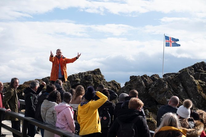 Golden Circle and Kerid Crater Afternoon Tour from Reykjavik - Stop 2: Gullfoss in two tiers—how to see it well