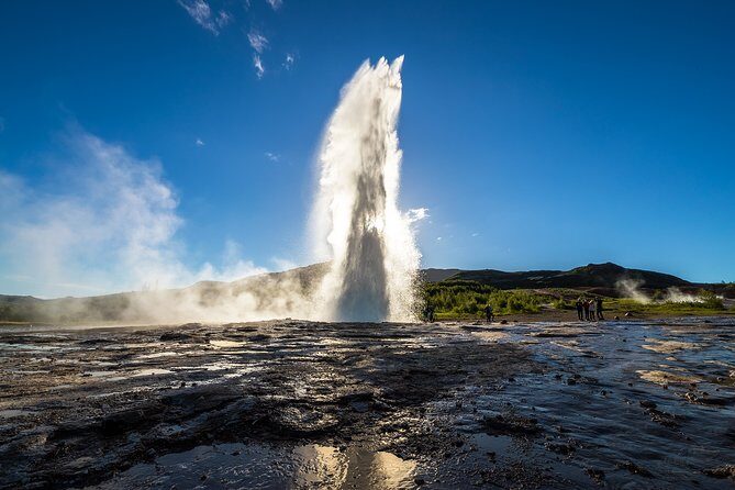 Golden Circle and Sky Lagoon Geothermal Spa Tour from Reykjavik - The Pros and Cons