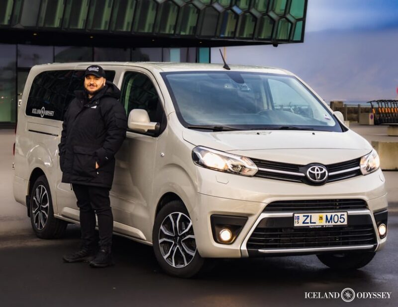 Golden Circle: Geysers, Falls & Tomato Farm with Lunch - What Makes This Tour Stand Out