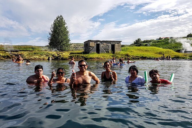 Golden Circle Private Day Tour - up to 9 passengers - Is This Tour Worth It?