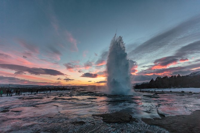 Golden Circle Small-Group Afternoon Tour from Reykjavik - Stop 1: Þingvellir National Park (Pingvellir) — where continents argue