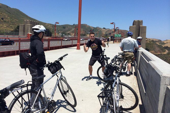 Golden Gate Bridge Bike Rental (Includes Free Helmet & Lock) - Key Points