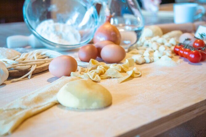 Golden Grains & Gourmet Pasta Cooking Class - Key Points