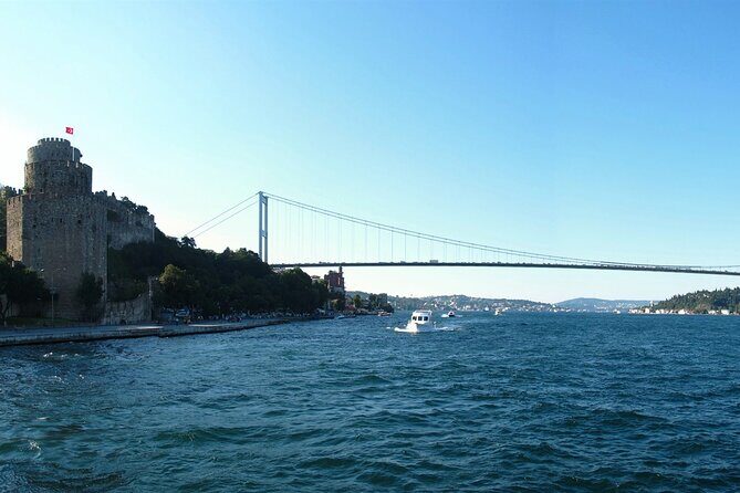 Golden Horn and Bosphorus Boat Tour in Istanbul - An In-Depth Look at the Tour Itinerary