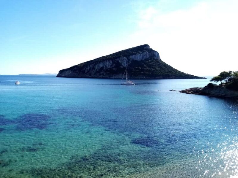 Golfo Aranci: An enchanting walk through history, plants, and geology - The Experience in Practice
