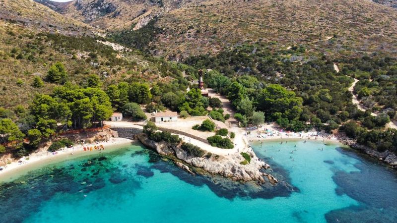 Golfo Aranci: Kayak Tour with Dolphins and Aperitif - Group setup and guide support: safe, friendly, and not rushed