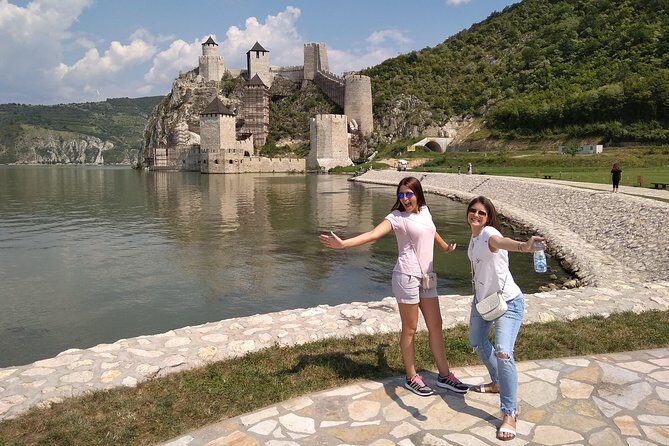 Golubac Fortress w/Iron Gate Speed Boat & Rakija Distillery tour - FAQ