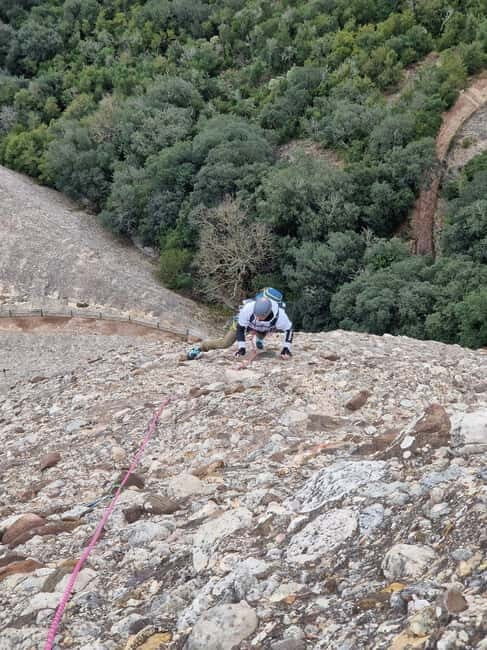 Gorros de Montserrat: climb and enjoy the magical mountain from its peaks. - Discovering Montserrat’s Unique Peaks