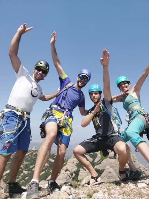 Gorros de Montserrat: climb and enjoy the magical mountain from its peaks. - The Experience of Climbing Montserrat’s "Gorros"