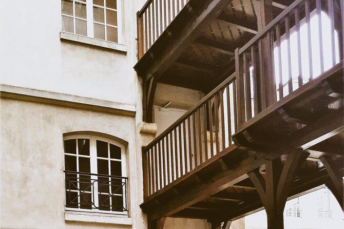 Gothic Paris - Castles & Cathedrals (Marais History Walk-Small Group Tour) - FAQs