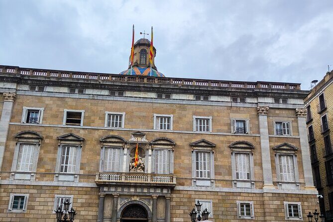 Gothic Quarter and Gaudí Small-Group Tour - FAQ