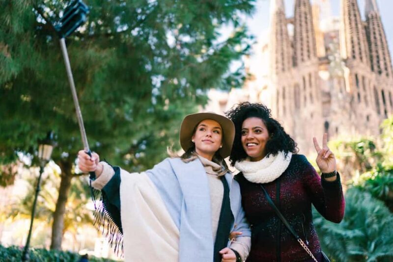 Gothic Quarter: Gourmet Food Private Tour & Sagrada Familia - Who Should Consider This Tour?