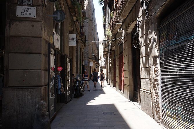 Gothic Quarter Insights & Tapas Experience - Ancient Ruins and the Temple of Augustus