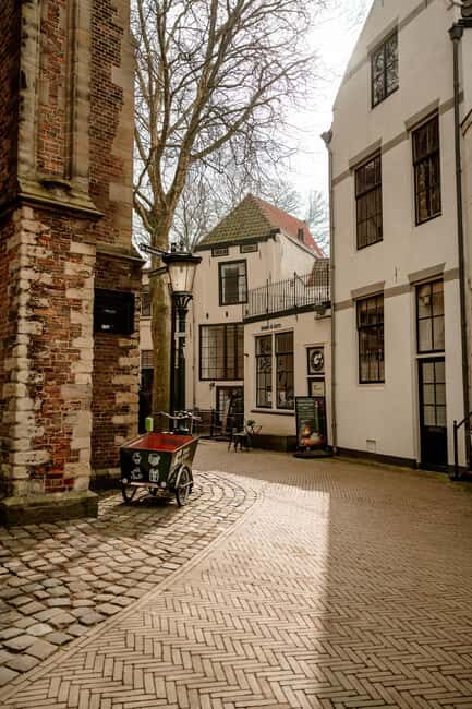 Gouda: Highlights and Hidden Gems Walking Tour - Key Points