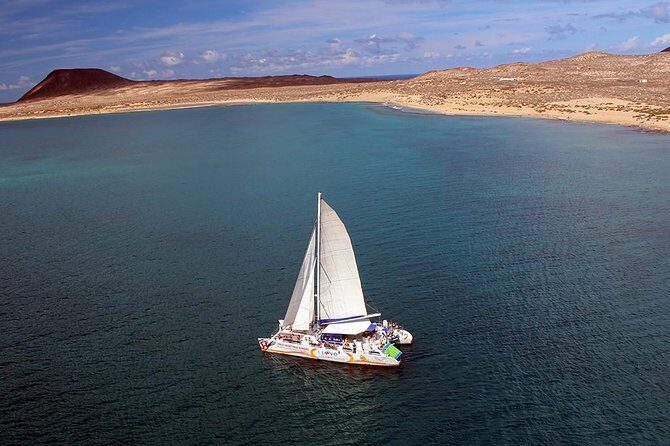 Graciosa Marine Reserve Catamaran Day Trip with Transfers - The Experience in Detail