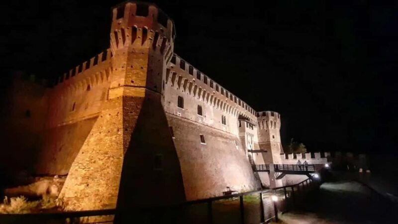 Gradara: Entry Ticket to Rocca with Audio Guide App - FAQ