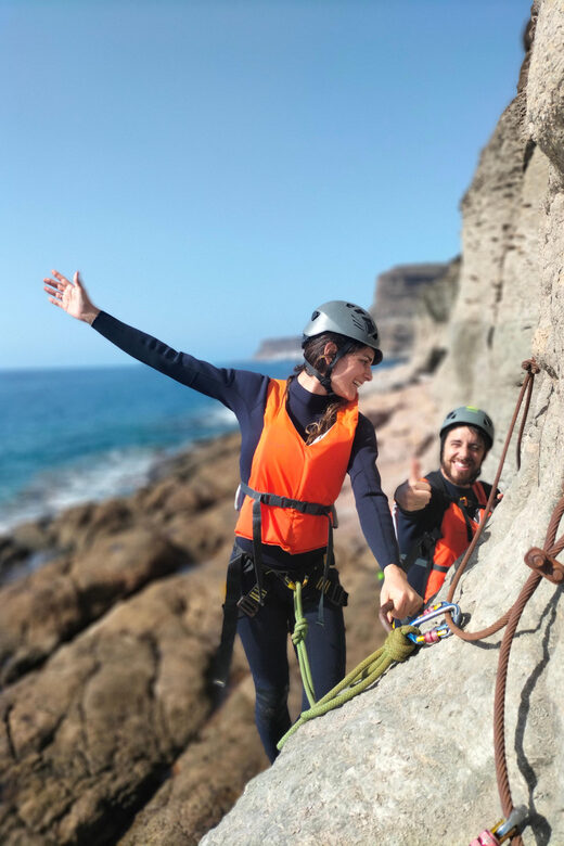 Gran Canaria : Coastering adventure - Equipment and Guides