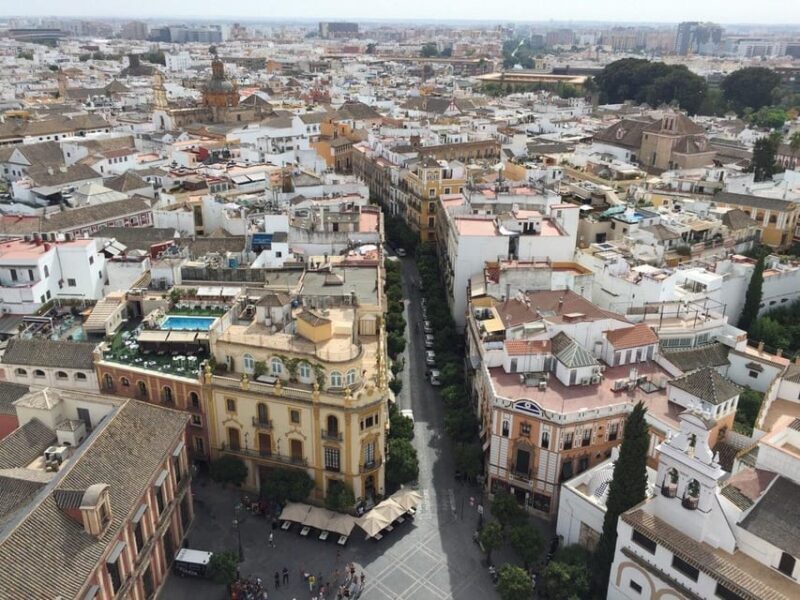 Granada: Albaicin and Sacromonte Guided Walking Tour - An In-Depth Look at the Tour