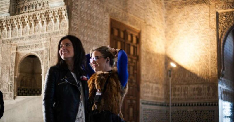 Granada: Alhambra and Nasrid Palaces Private Tour - Key Points