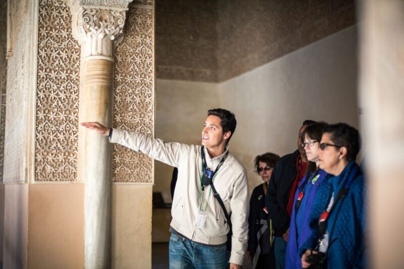 Granada: Alhambra and Nasrid Palaces Small Guided Tour - Key Points