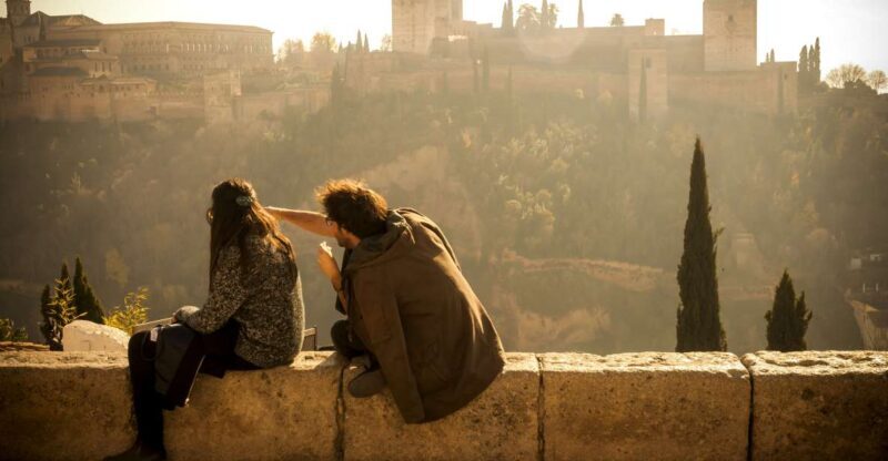 Granada: Alhambra, Cathedral, Royal Chapel and Albayzin tour - Exploring Granada: A Deep Dive