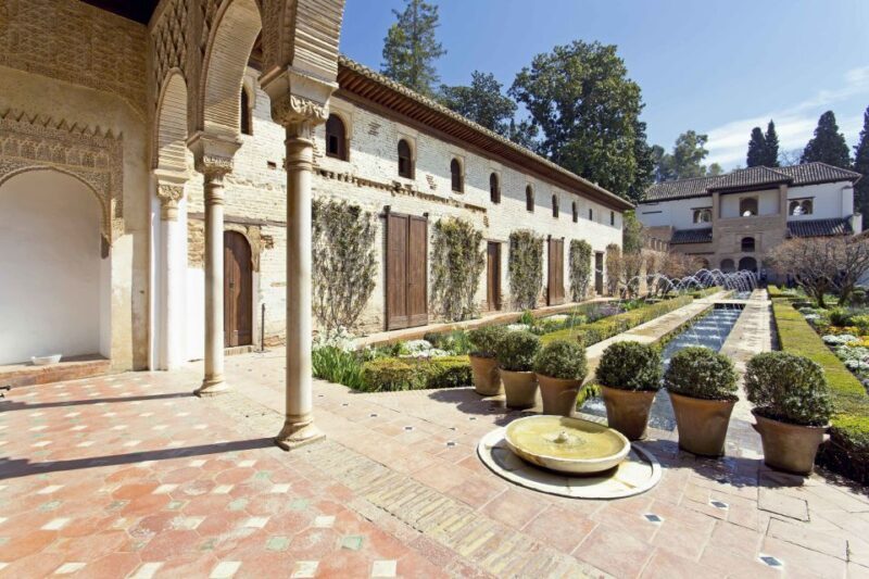 Granada: Alhambra Fast-Track Guided Tour - Price and Overall Value