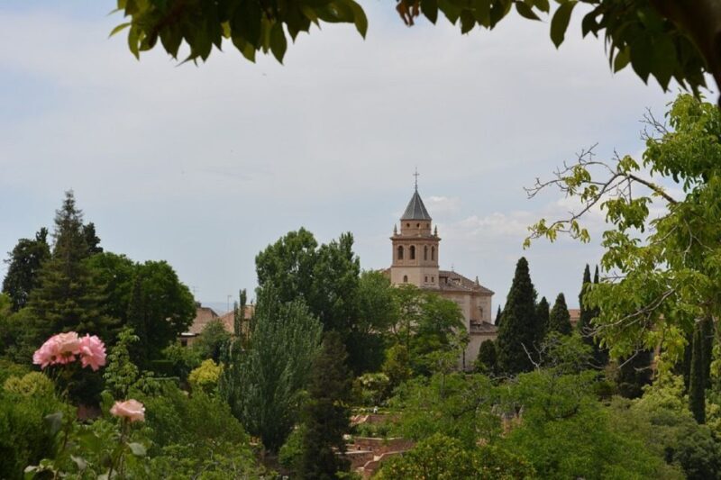 Granada: Alhambra Gardens, Generalife & Alcazaba Guided Tour - FAQs