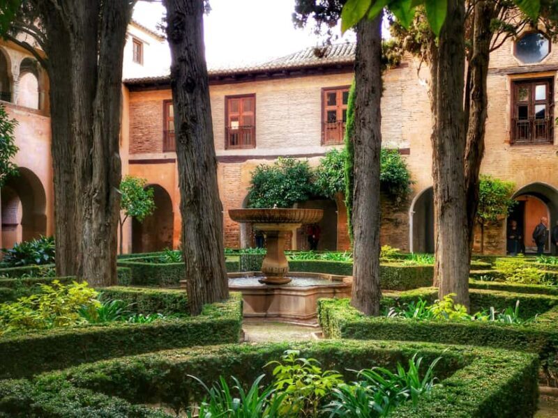 Granada: Alhambra Gardens, Generalife & Alcazaba Small Group - What to Expect from the Tour