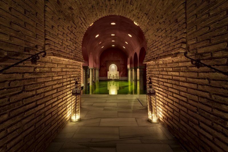 Granada: Alhambra Guided Tour and Arabian Bath and Massage - What It’s Like to Experience This Tour