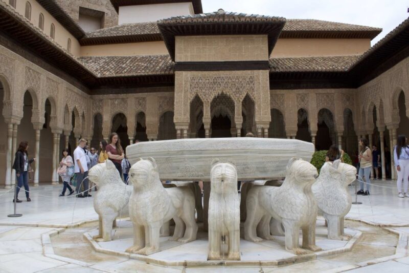 Granada: Alhambra Guided Tour with Nasrid Palaces - Why You’ll Love the Guided Tour of the Alhambra