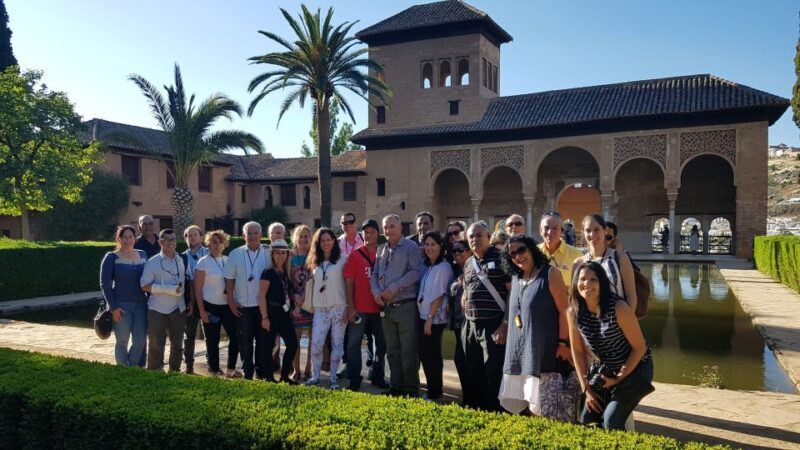 Granada: Alhambra, Nasrid Palaces, & Generalife Guided Tour - Key Points